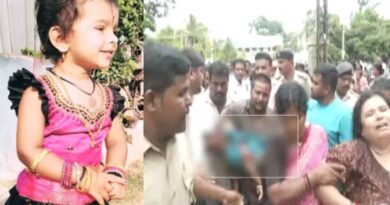 ഹൃദയഭേദകം: നായുടെ കടിയേറ്റ കുഞ്ഞുമായി പോയ മാതാപിതാക്കളെ ഹെൽമറ്റ് ധരിക്കാത്തതിന് പൊലീസ് തടഞ്ഞു; ബൈക്കിൽനിന്ന് വീണ കുട്ടിയുടെ ദേഹത്ത് ലോറി കയറി ചതഞ്ഞു മരിച്ചു