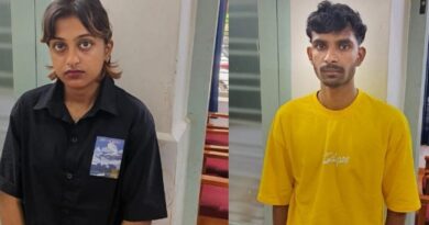മാനന്തവാടിയില് 16കാരിയെ തട്ടിക്കൊണ്ടുപോകല്; പെണ്കുട്ടി ഉള്പ്പെടെ രണ്ടുപേര് അറസ്റ്റില് മാനന്തവാടിയില് 16കാരിയെ തട്ടിക്കൊണ്ടുപോകല്; പെണ്കുട്ടി ഉള്പ്പെടെ രണ്ടുപേര് അറസ്റ്റില്
