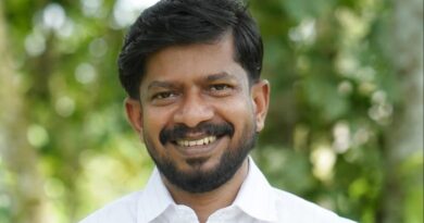 ഏഷ്യൻ ഗെയിംസ്: മലയാളി താരങ്ങൾക്ക് മുൻകൂറായി പാരിതോഷികം പ്രഖ്യാപിച്ച് സർക്കാർ ഏഷ്യൻ ഗെയിംസ്: മലയാളി താരങ്ങൾക്ക് മുൻകൂറായി പാരിതോഷികം പ്രഖ്യാപിച്ച് സർക്കാർ