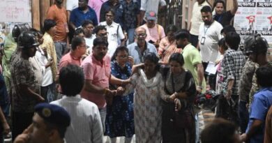 ദുര്‍ഗാപൂജ പന്തലിലുണ്ടായ അപകടം; മരണം 19 ആയി; സംഘാടകരടക്കം 12 പേര്‍ കസ്റ്റഡിയില്‍